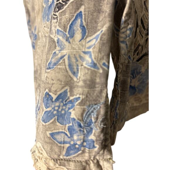 Vintage Tommy Bahama 100% Silk Floral Hawaiian Camp Shirt Grey/Blue/White  XL - Picture 6 of 6
